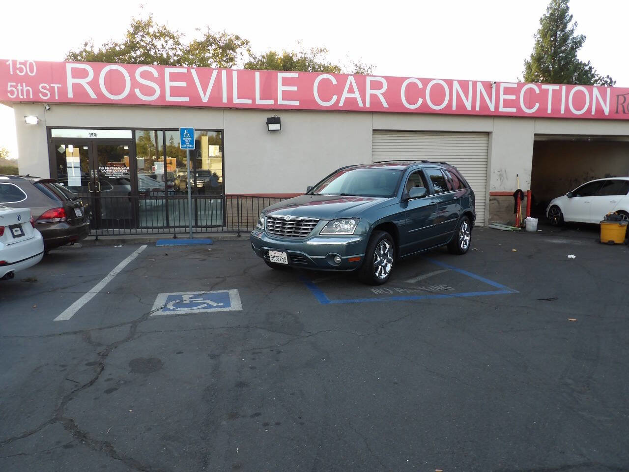Used 2006 Chrysler Pacifica Limited image 1