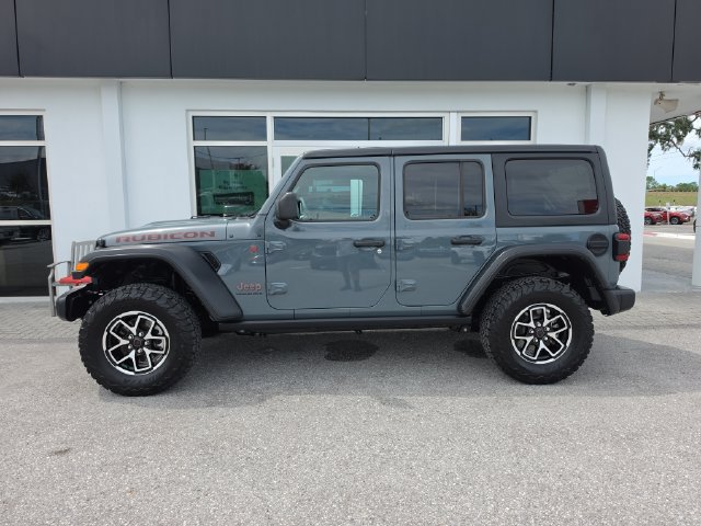 Used 2026 Jeep Wrangler Unlimited Rubicon AWD/4WD image 4