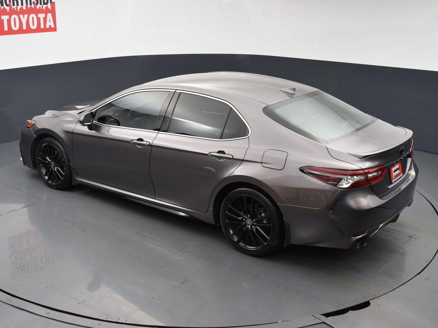 Used 2022 Toyota Camry XSE FWD image 21