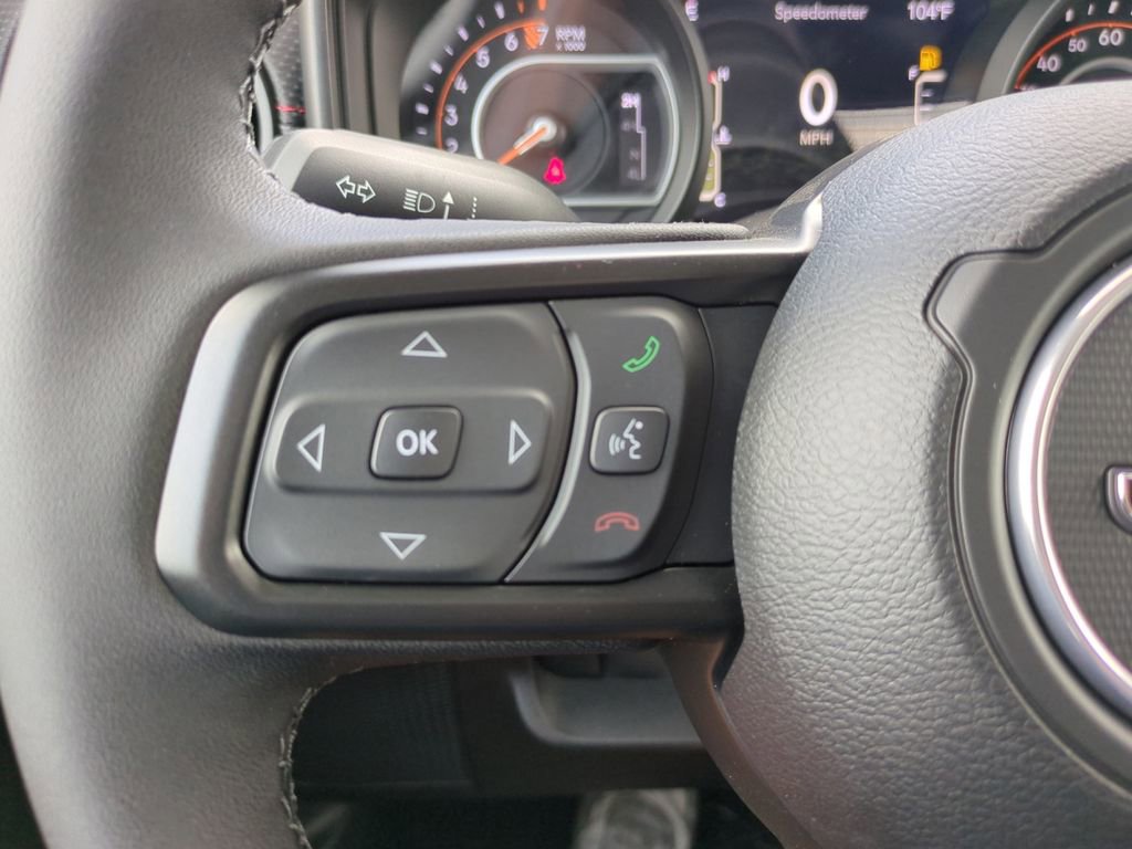 New 2025 Jeep Gladiator Rubicon w/ Convenience Group image 17