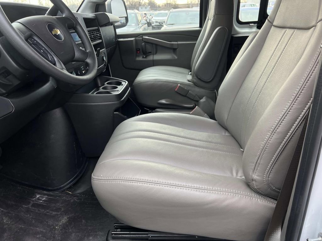 New 2025 Chevrolet Express 2500 w/ Driver Convenience Package image 16