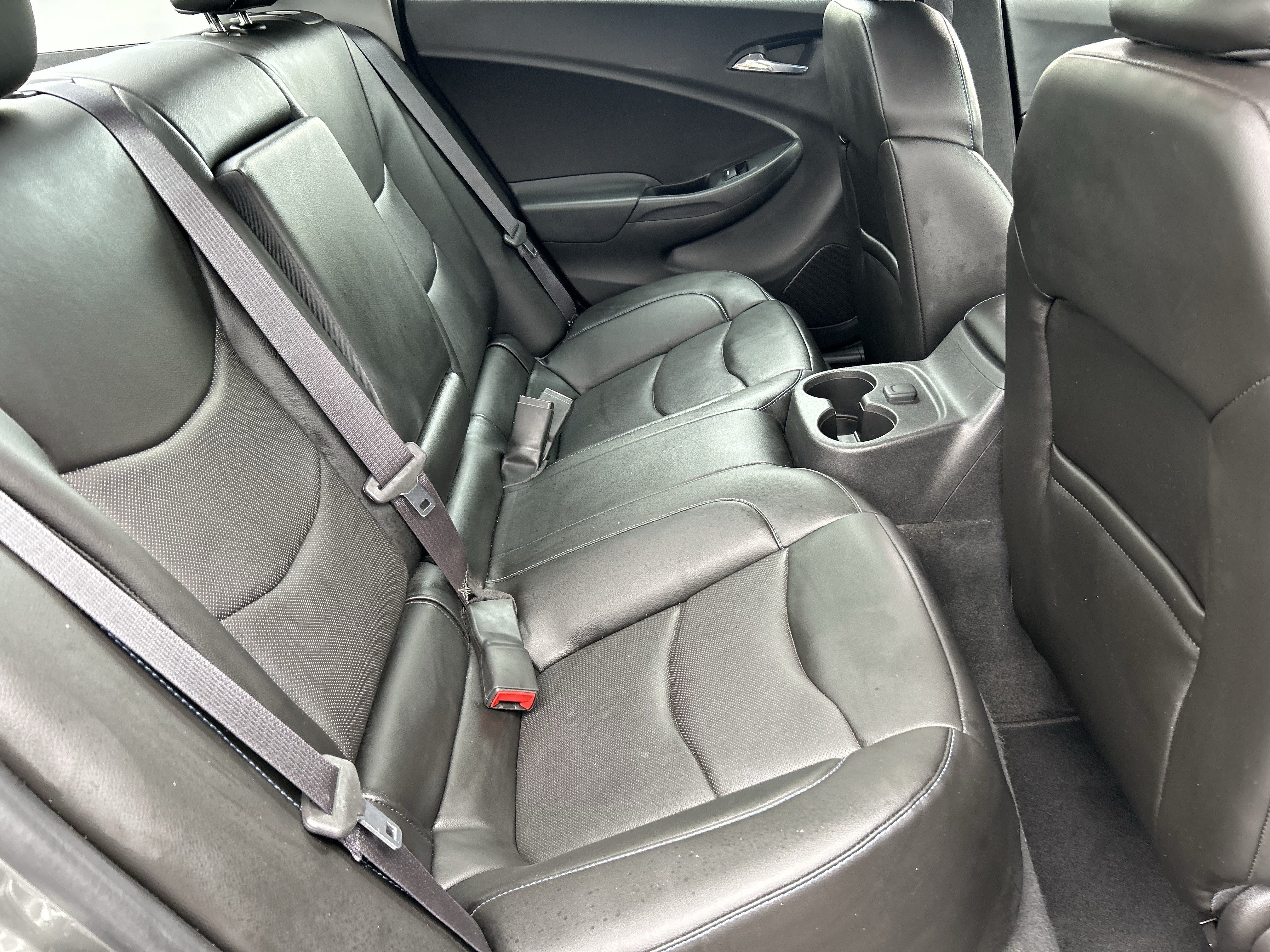 Used 2017 Chevrolet Volt LT w/ Comfort Package FWD image 11