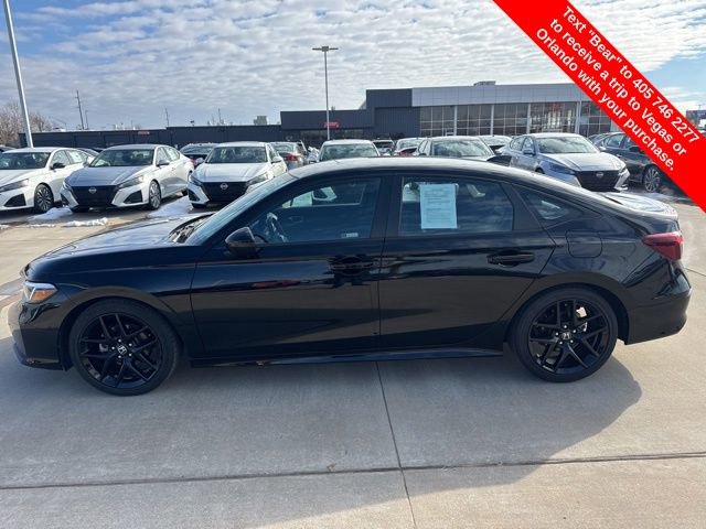Used 2025 Honda Civic Sport image 2