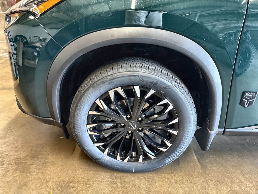 New 2026 Nissan Rogue Dark Armor AWD/4WD image 19