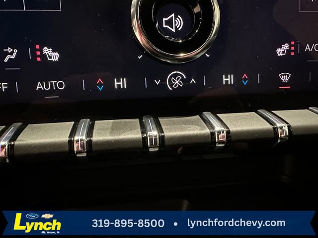 Used 2024 GMC Acadia AT4 w/ LPO, Floor Liner Package image 15