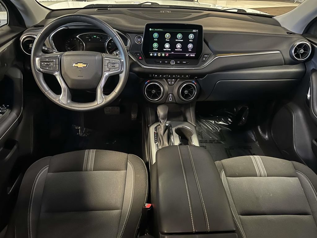 Used 2023 Chevrolet Blazer LT w/ LPO, Floor Liner Package FWD image 3