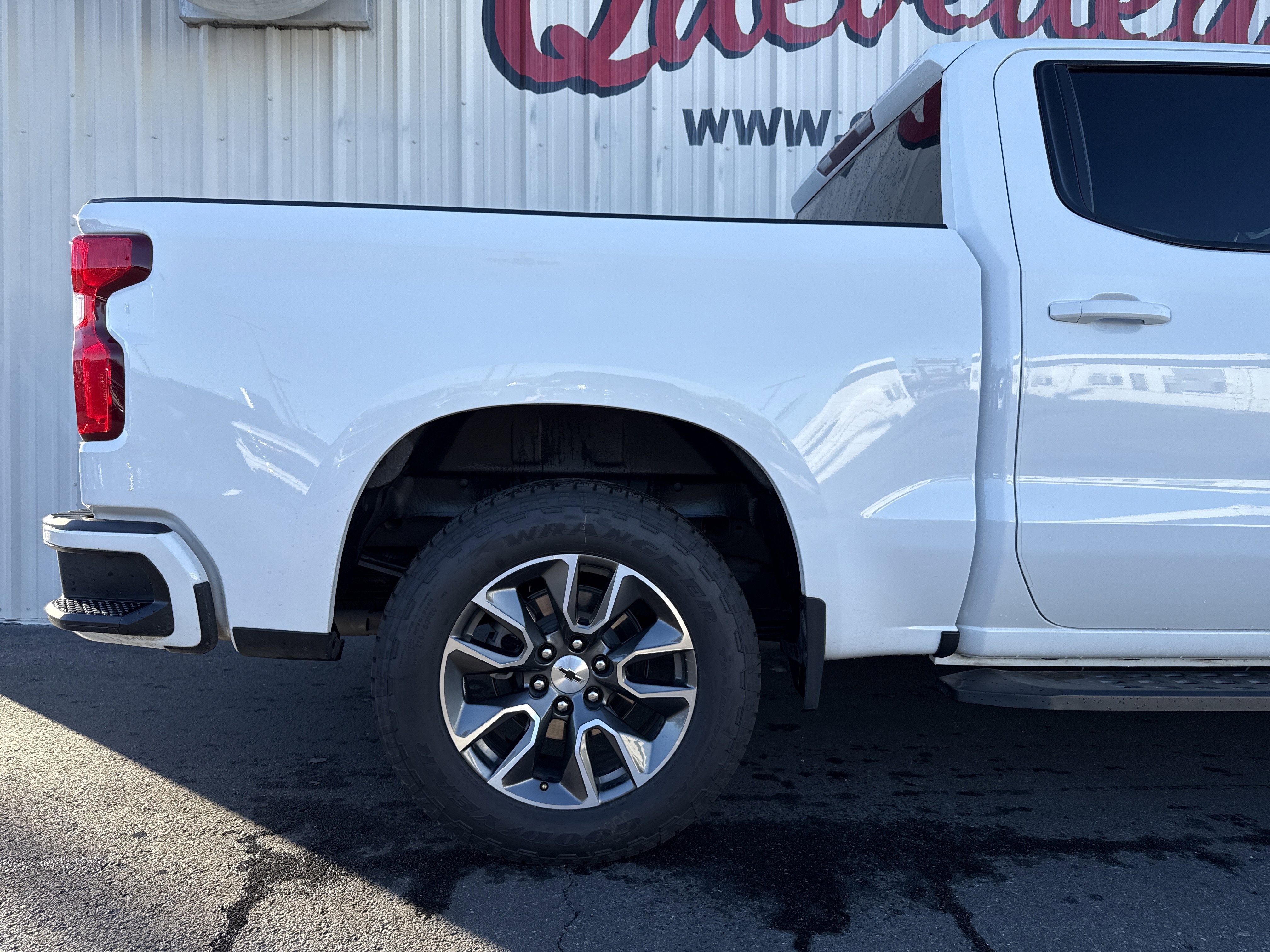 Used 2023 Chevrolet Silverado 1500 RST w/ Z71 Off-Road Package image 39
