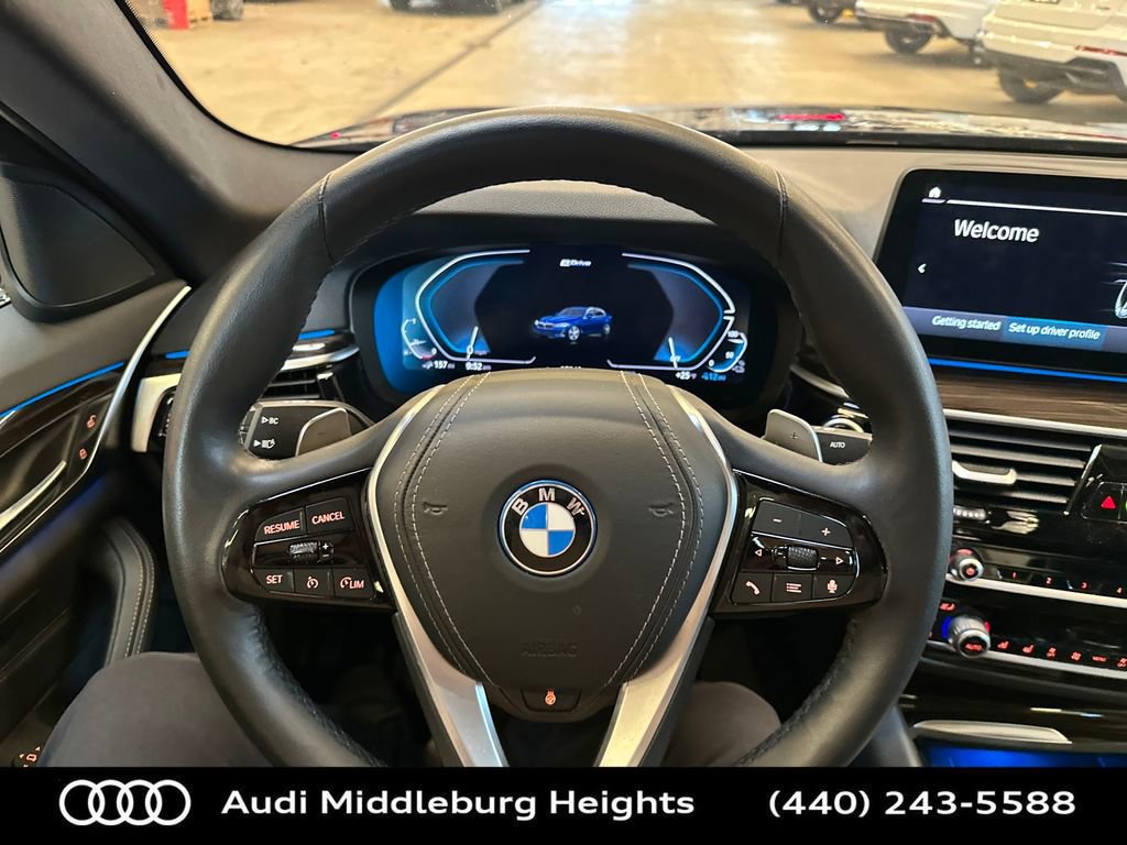 Used 2023 BMW 530e xDrive w/ Luxury Seating Package image 14