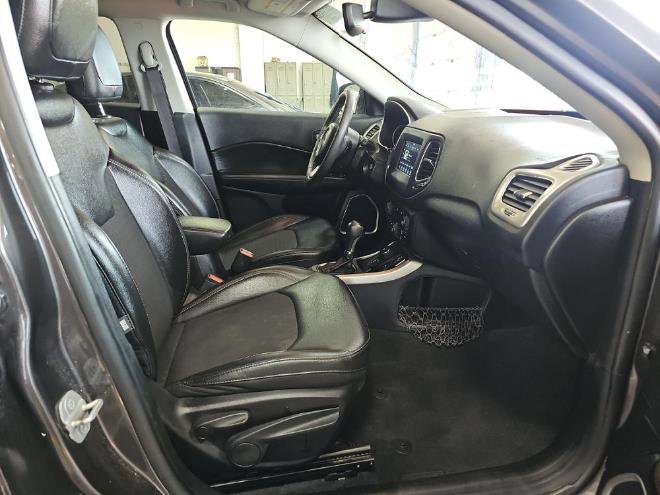 Used 2021 Jeep Compass Latitude AWD/4WD image 9