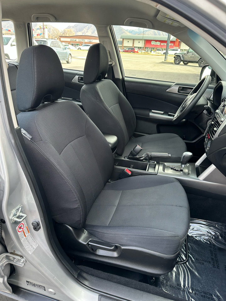 Used 2011 Subaru Forester 2.5X w/ Alloy Wheel Value Pkg image 9