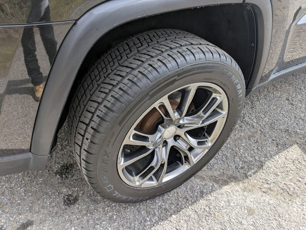 Used 2014 Jeep Grand Cherokee Limited image 38