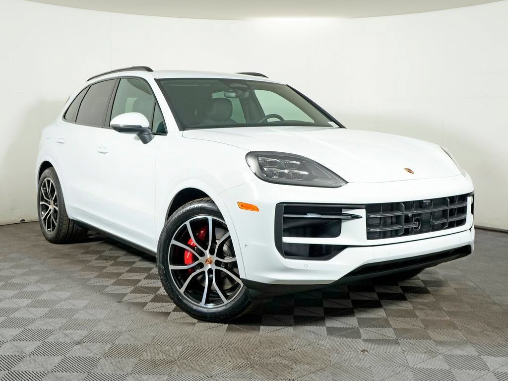 Certified 2026 Porsche Cayenne S AWD/4WD image 9