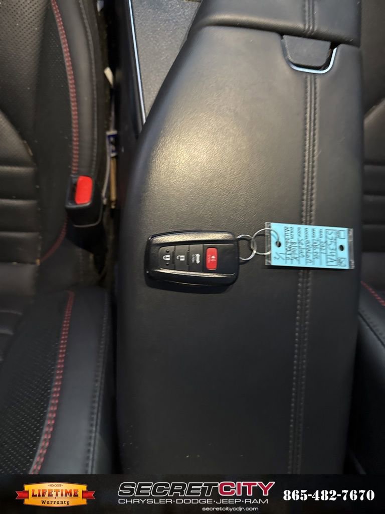 Used 2021 Toyota Avalon TRD image 39