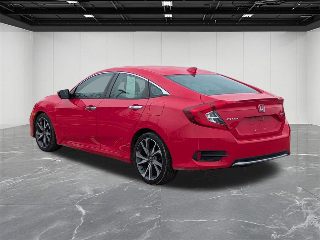 Used 2019 Honda Civic Touring image 3