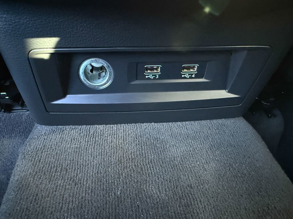 Used 2019 Audi Q8 Premium Plus w/ Premium Plus image 30