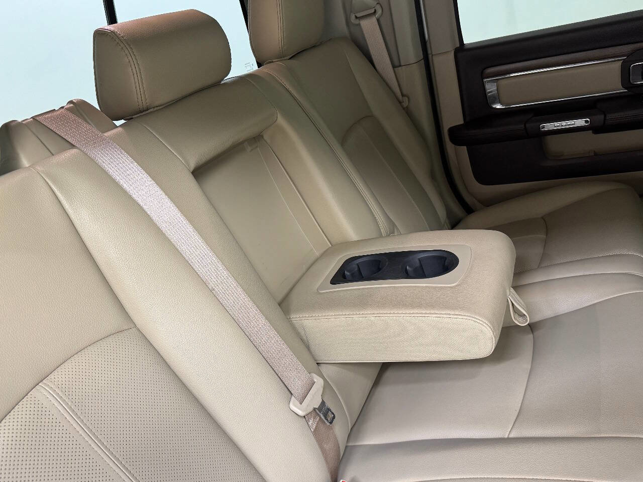 Used 2018 RAM 2500 Laramie AWD/4WD image 42