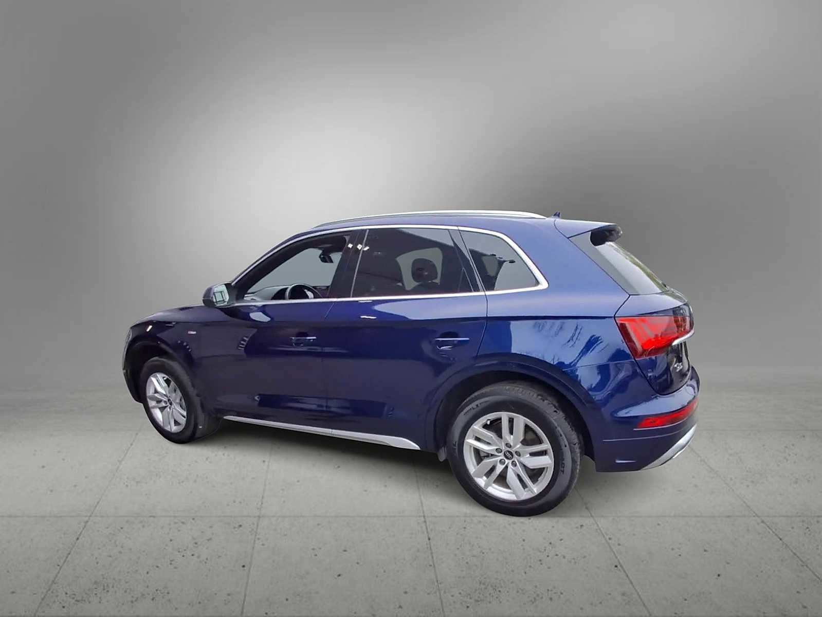 Certified 2023 Audi Q5 2.0T Premium w/ Convenience Package AWD/4WD image 6