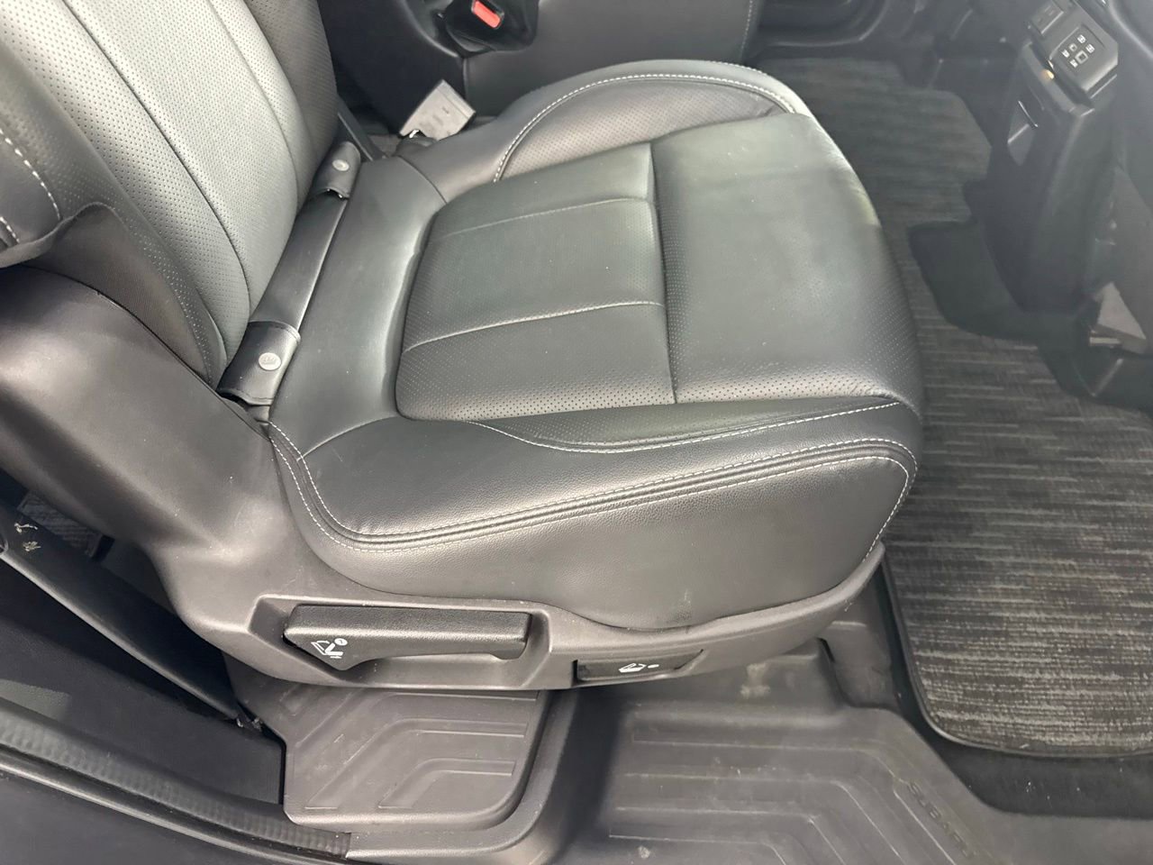 Used 2023 Subaru Ascent Touring image 26