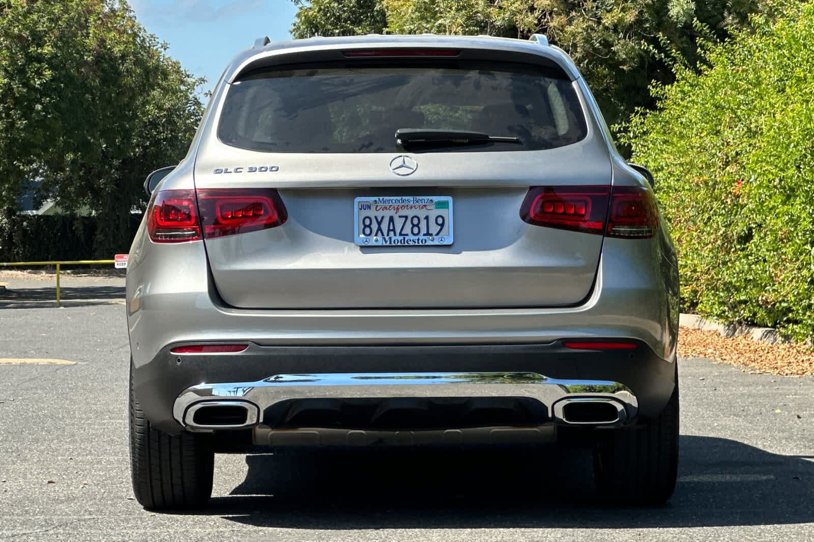 Used 2021 Mercedes-Benz GLC 300 image 4