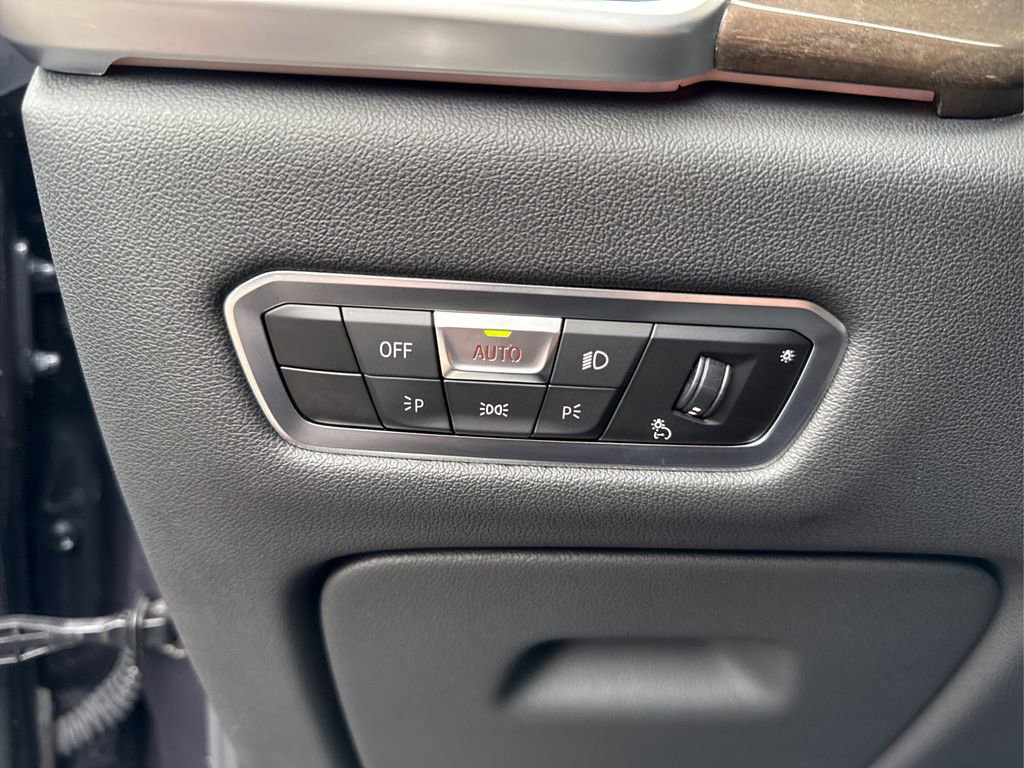 Used 2022 BMW X5 xDrive40i w/ Climate Comfort Package image 28