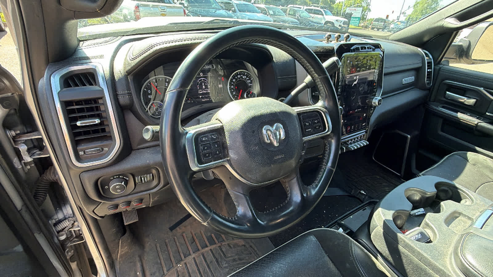 Used 2021 RAM 3500 Laramie w/ Night Edition AWD/4WD image 10