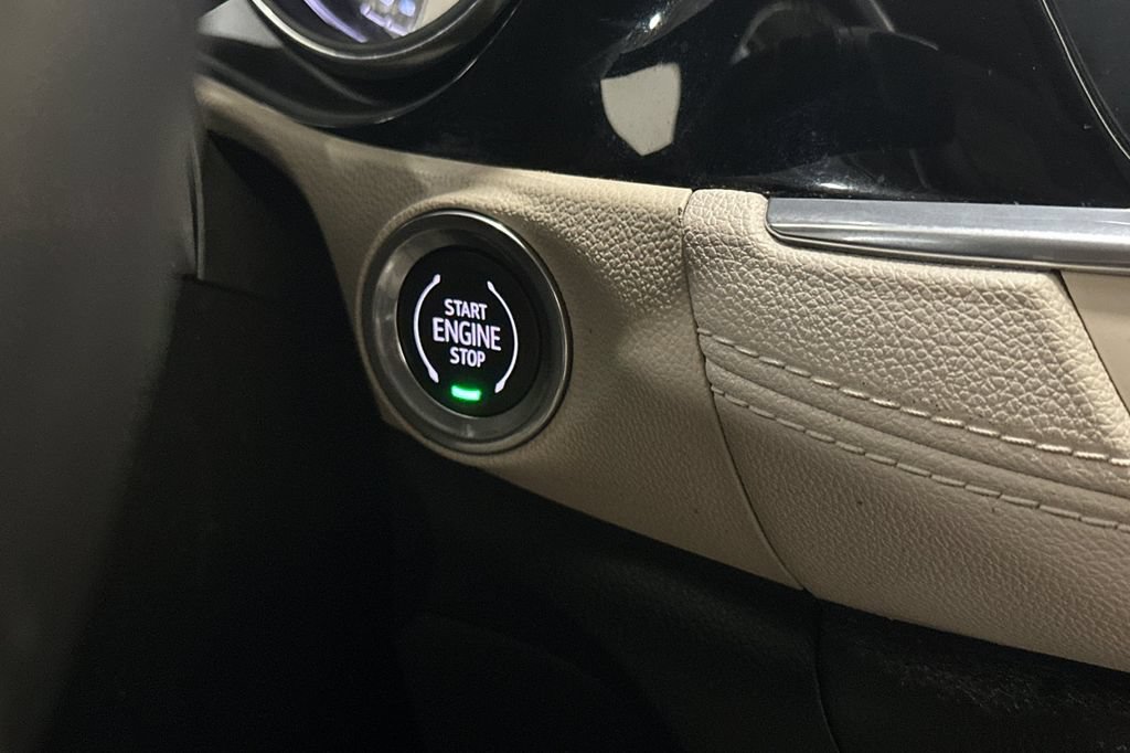 Used 2020 Buick Encore GX Select AWD/4WD image 25