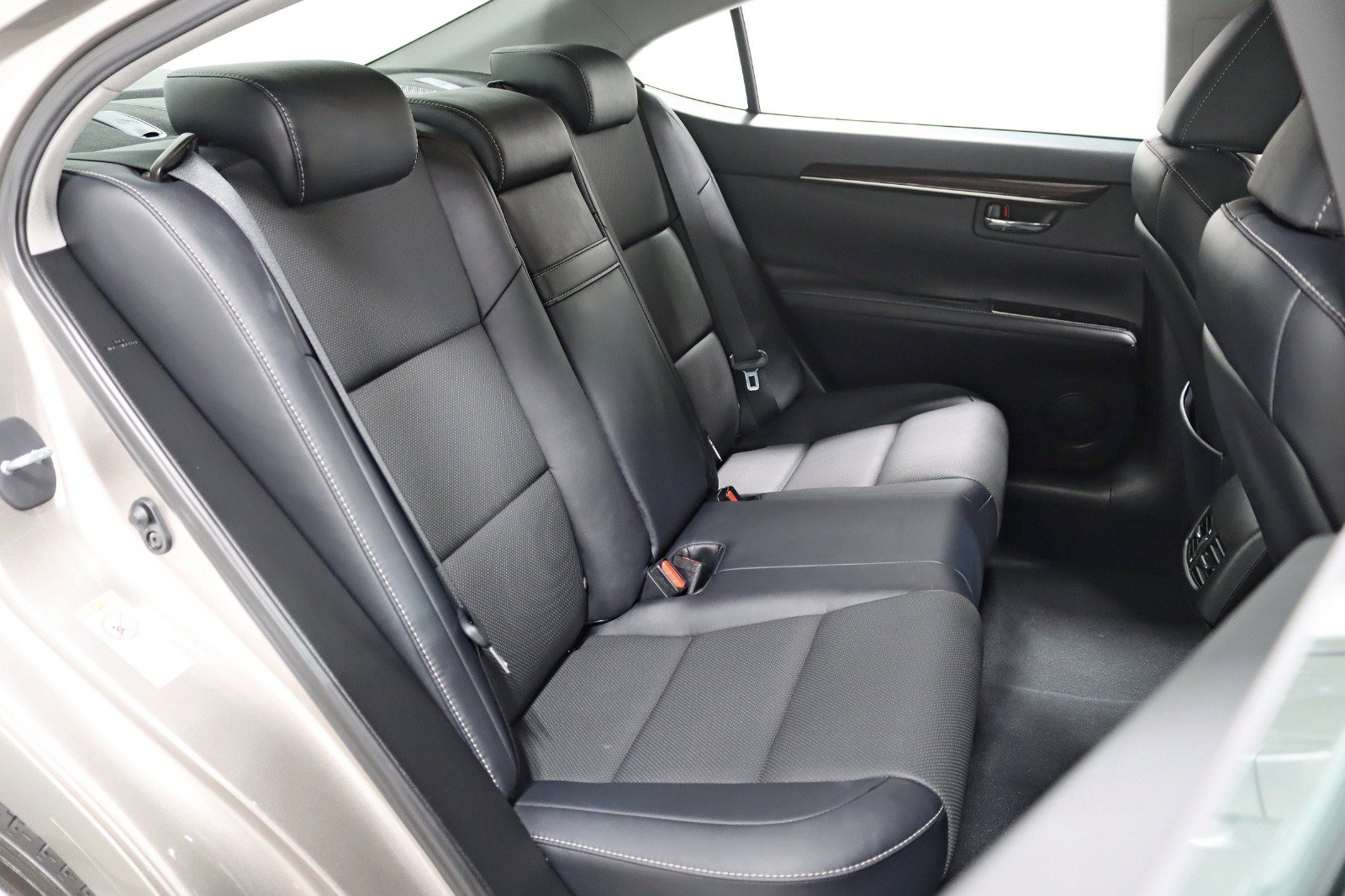 Used 2017 Lexus ES 350 w/ Premium Package FWD image 27