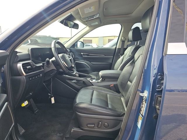 Used 2025 Kia Telluride S image 8