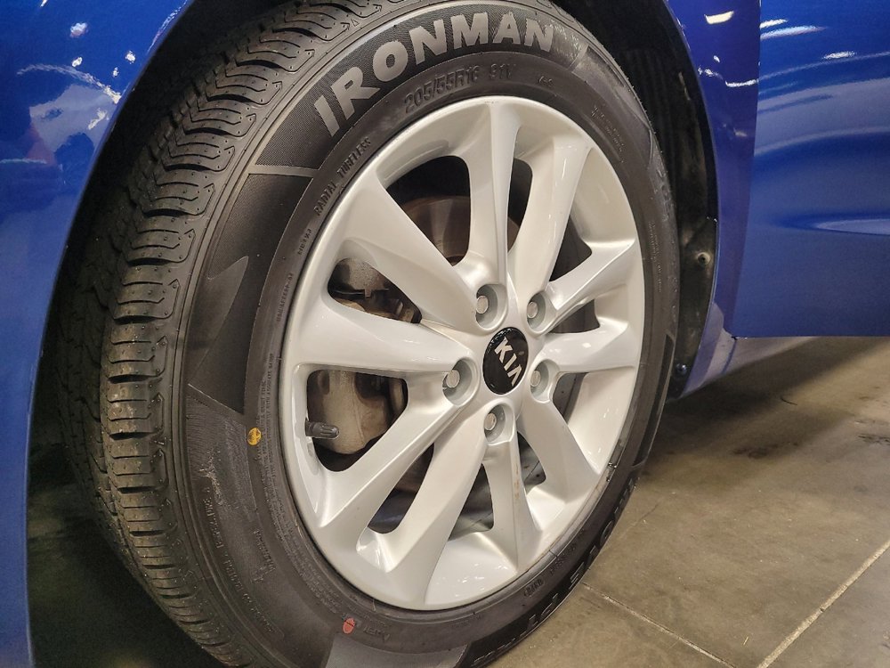Used 2017 Kia Forte S w/ S Technology Package FWD image 31