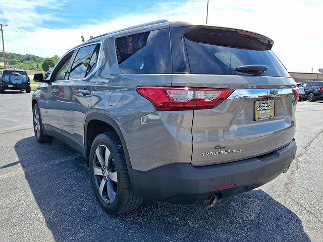Used 2018 Chevrolet Traverse LT w/ LPO, Black Accent Package AWD/4WD image 5