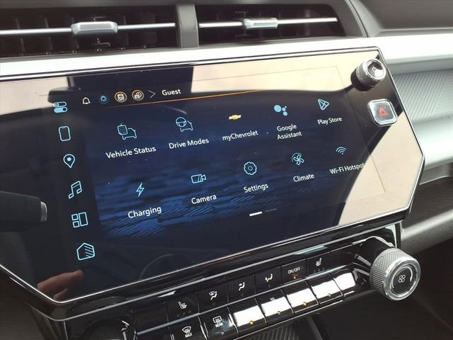 New 2027 Chevrolet Bolt LT w/ Comfort Package FWD image 29