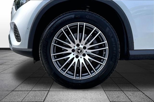 Certified 2026 Mercedes-Benz GLC 300 4MATIC image 37