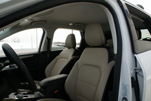 Used 2022 Ford Escape SEL image 18