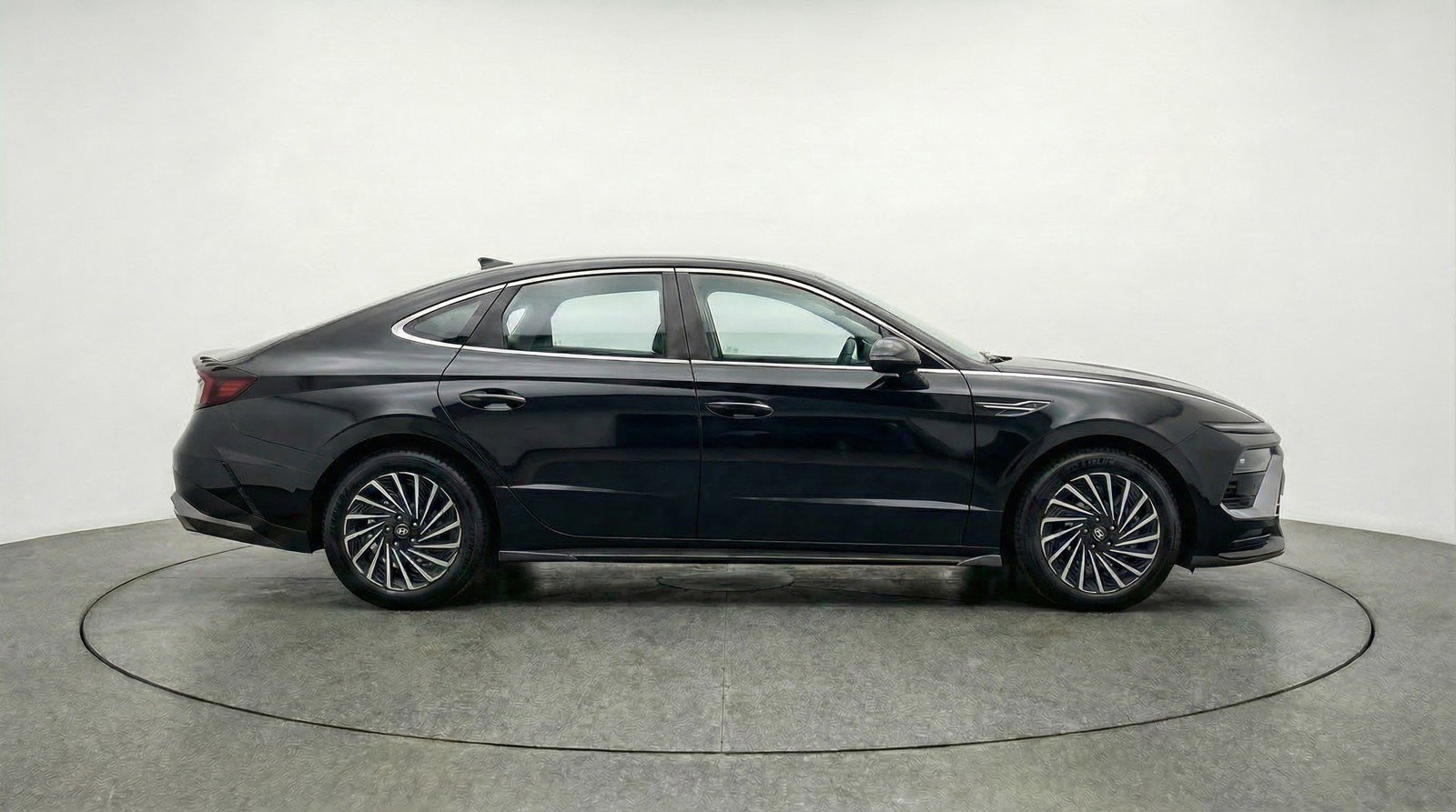 Used 2025 Hyundai Sonata SEL image 11