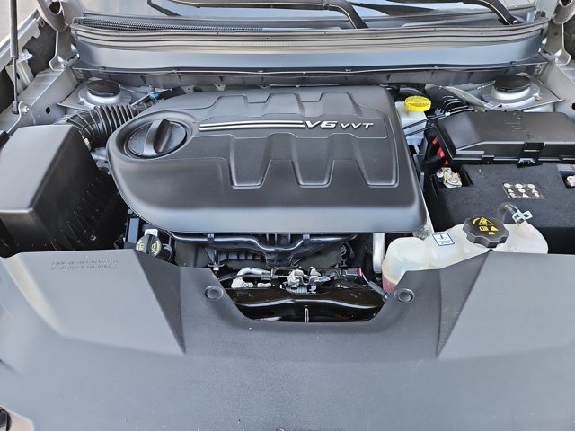 Used 2019 Jeep Cherokee Trailhawk w/ Cold Weather Group AWD/4WD image 28