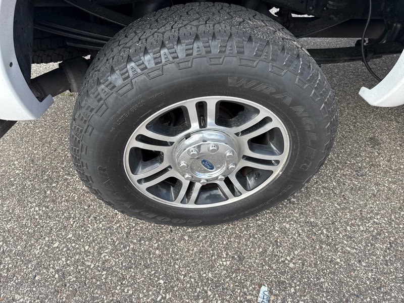 Used 2016 Ford F350 Platinum w/ Snow Plow Prep Package image 41