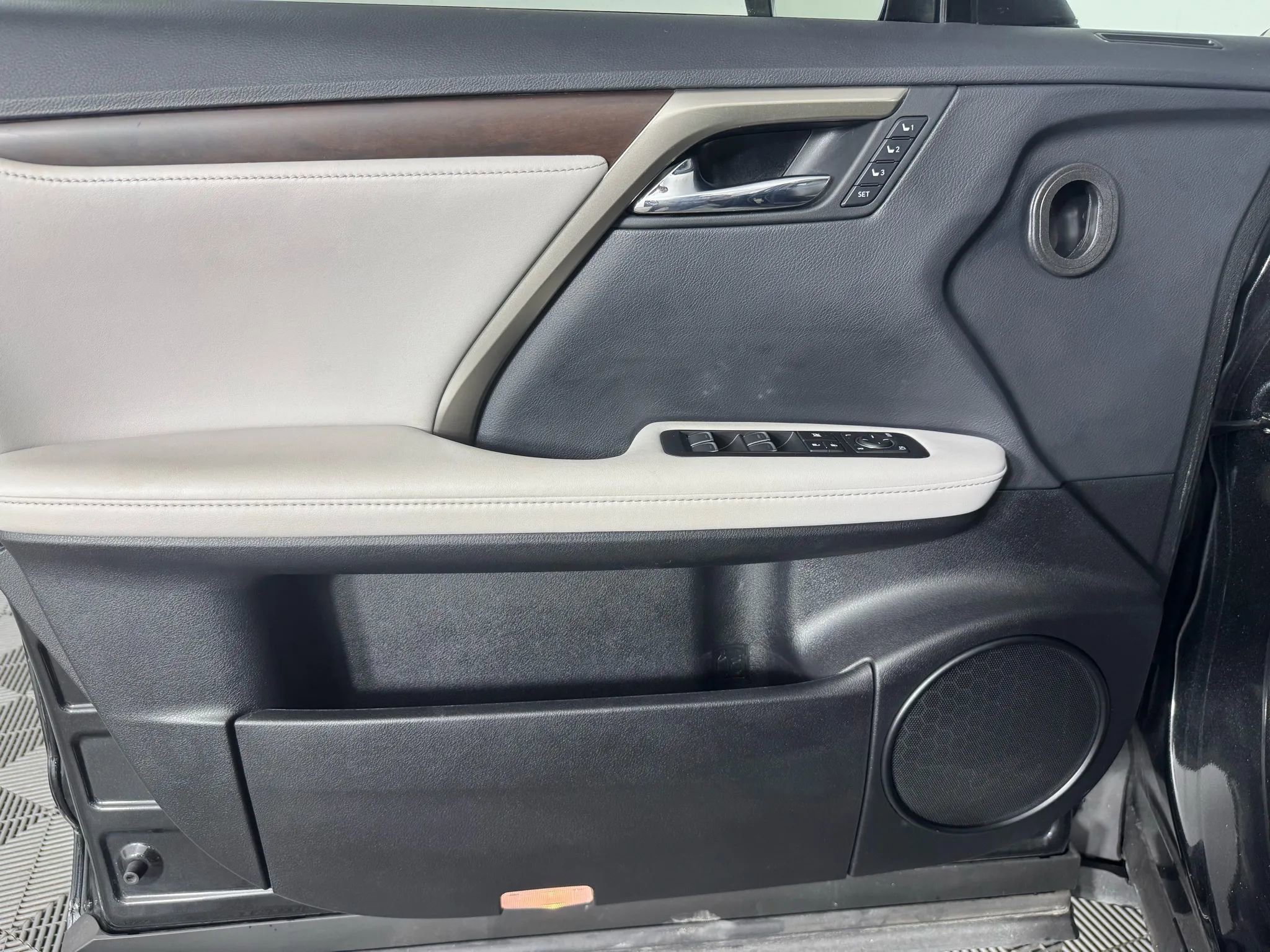 Used 2022 Lexus RX 350 FWD w/ Premium Package image 43