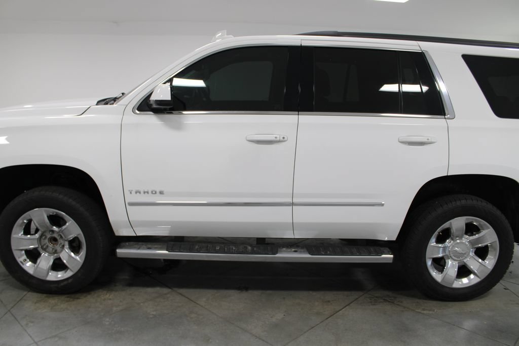 Used 2017 Chevrolet Tahoe LT w/ LT Signature Package RWD image 6