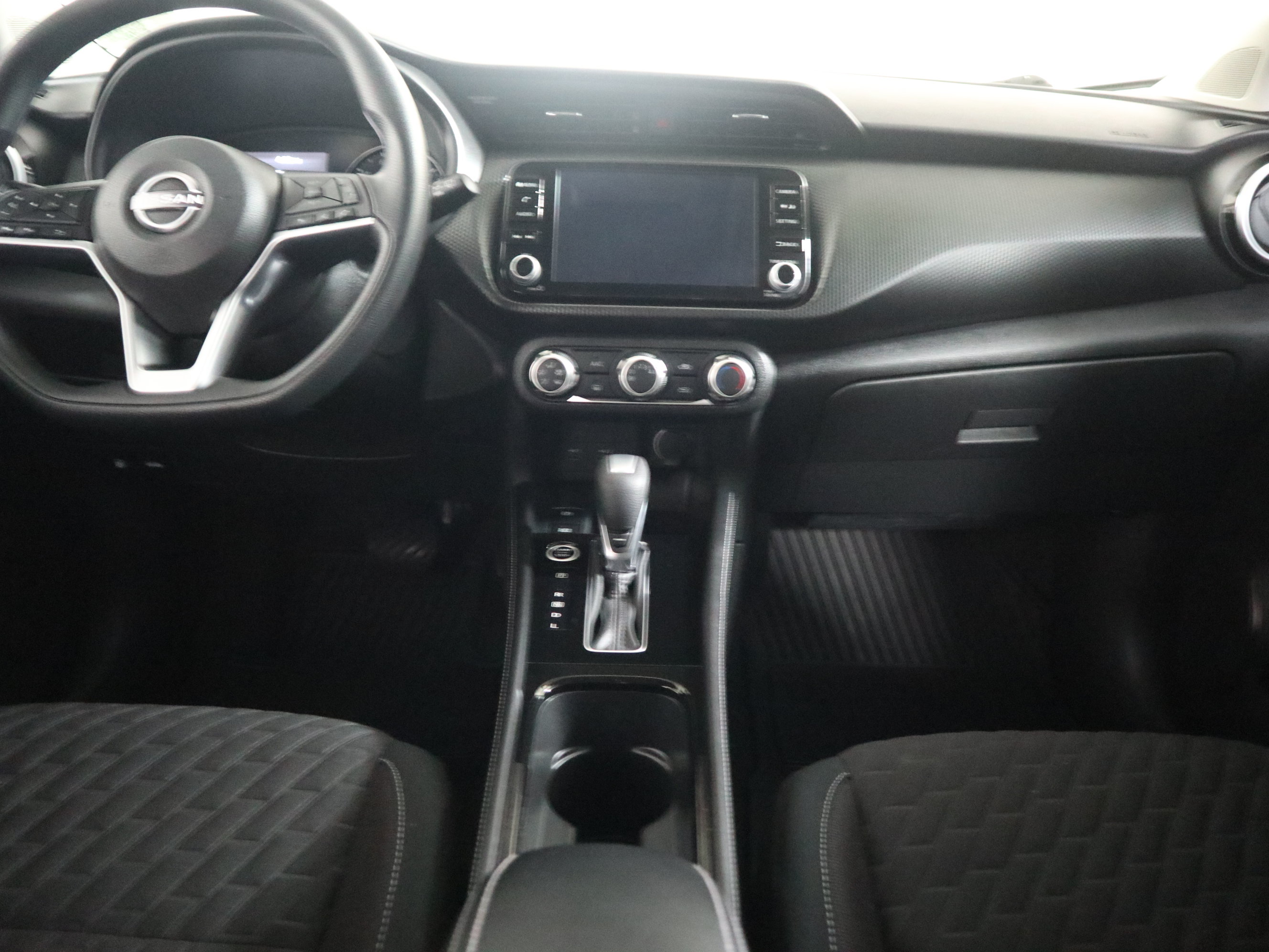 Used 2023 Nissan Kicks SV FWD image 14