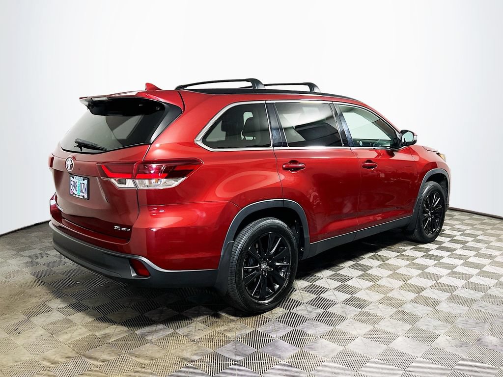 Certified 2019 Toyota Highlander SE AWD/4WD image 7