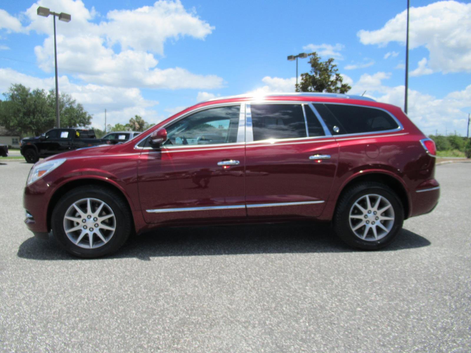 Used 2016 Buick Enclave Leather FWD image 4