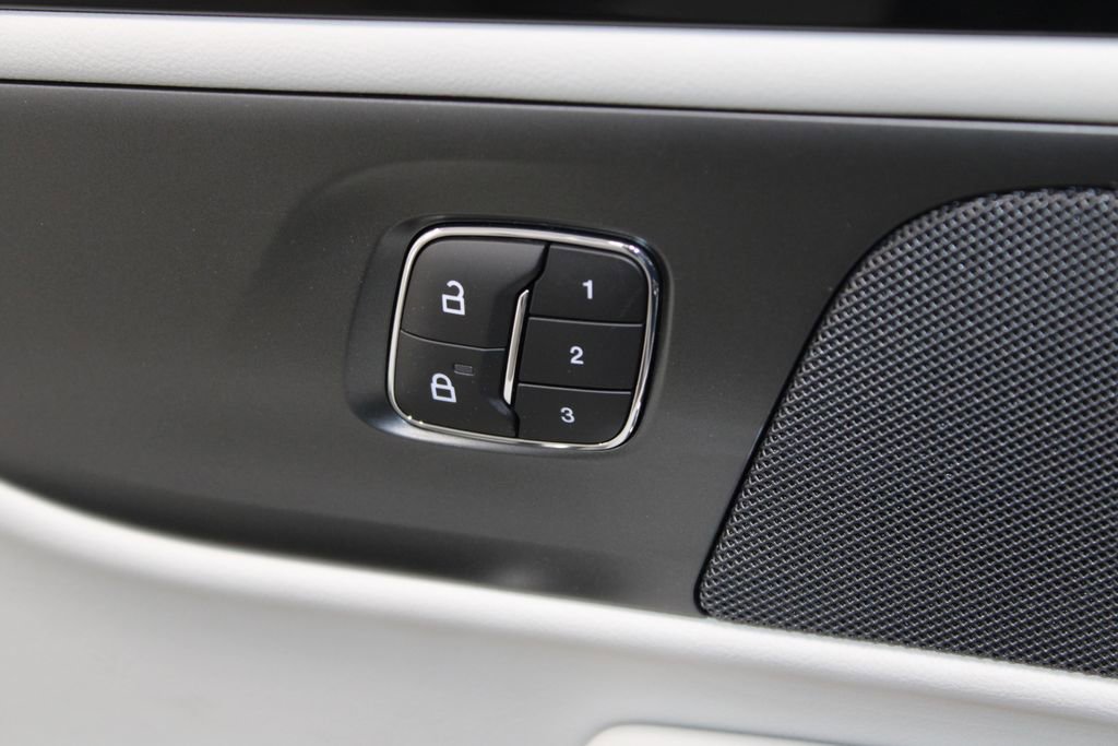 New 2026 Lincoln Nautilus Premier image 40