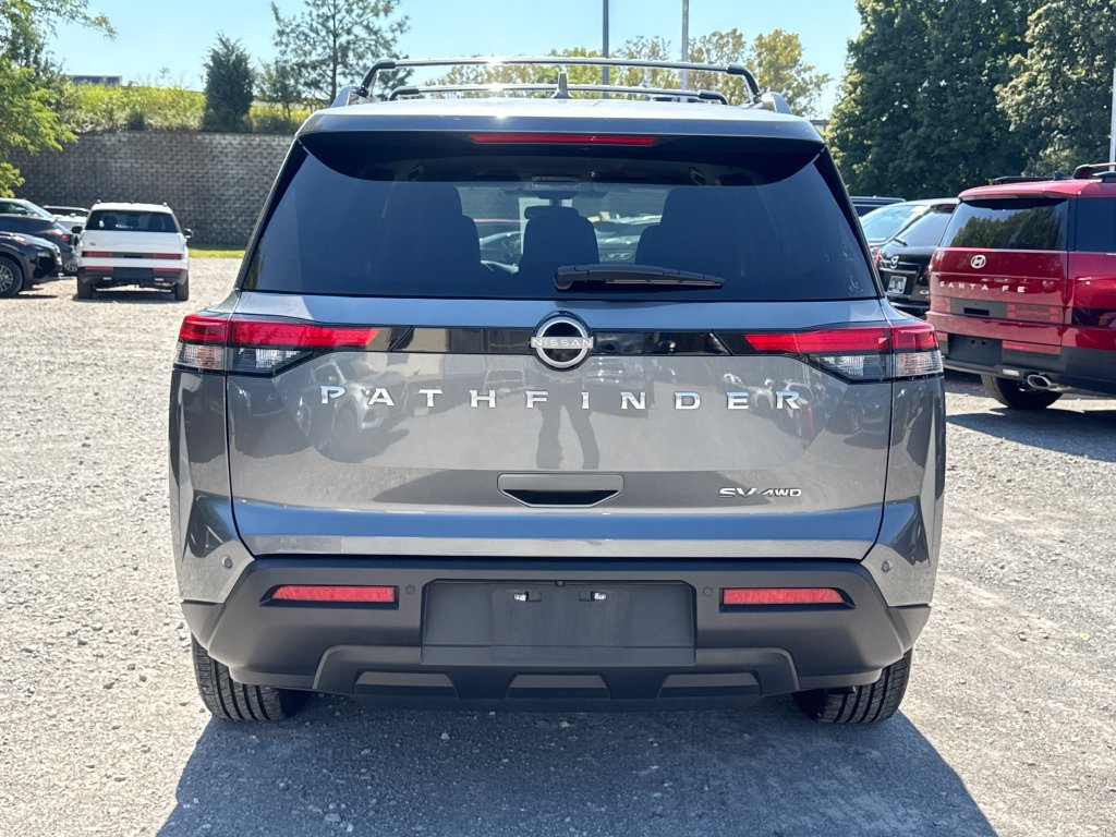 Used 2023 Nissan Pathfinder SV AWD/4WD image 4