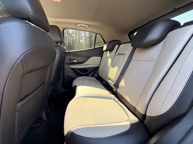 Used 2020 Buick Encore Preferred w/ Safety Package image 6