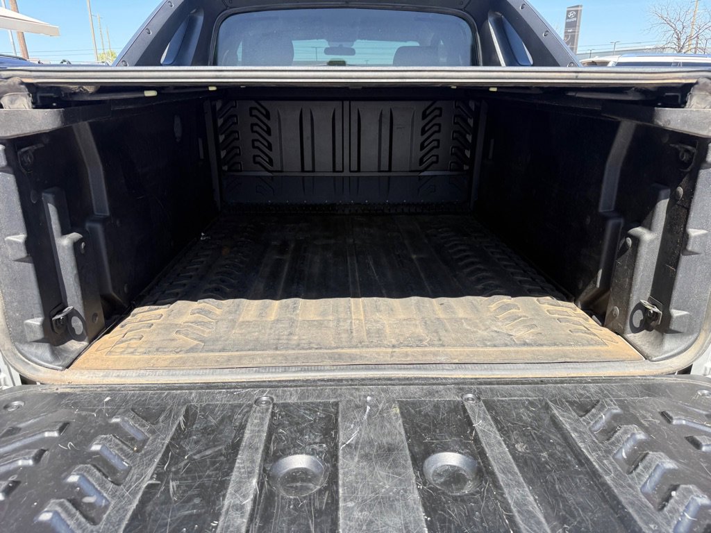 Used 2011 Chevrolet Avalanche LS image 14