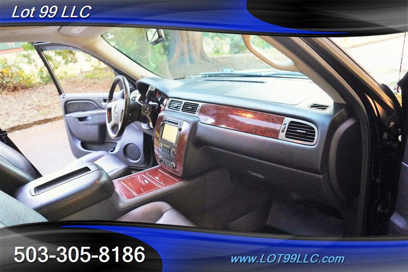 Used 2012 Chevrolet Avalanche LTZ AWD/4WD image 20