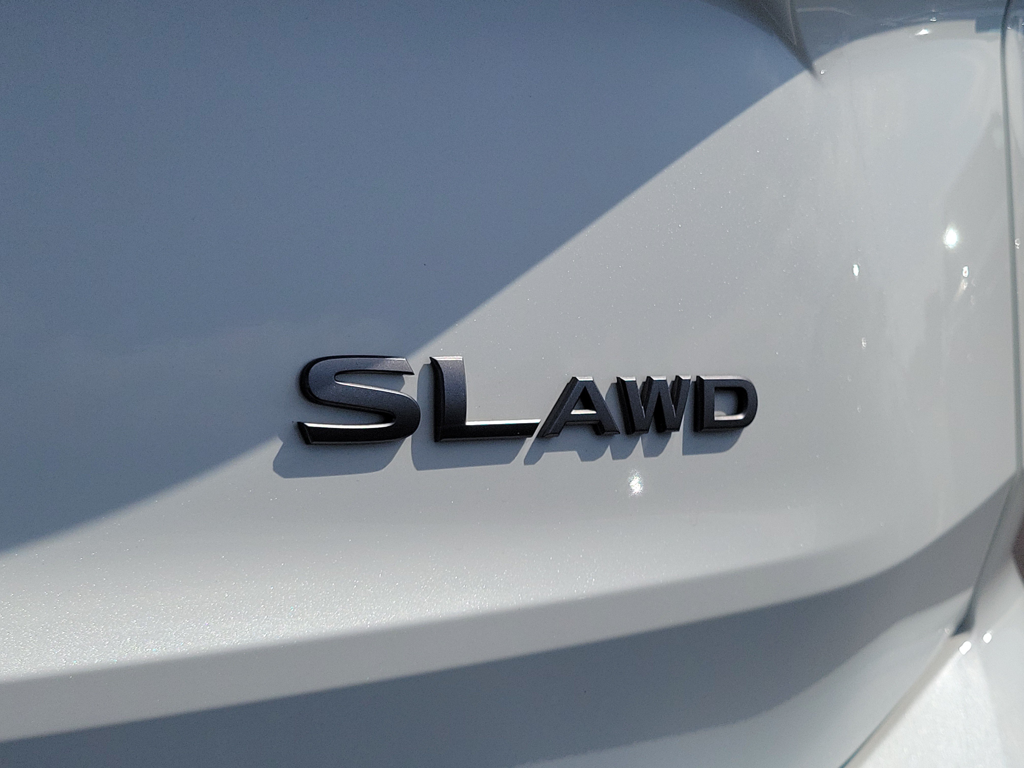 Certified 2025 Nissan Rogue SL w/ Tech Package AWD/4WD image 7