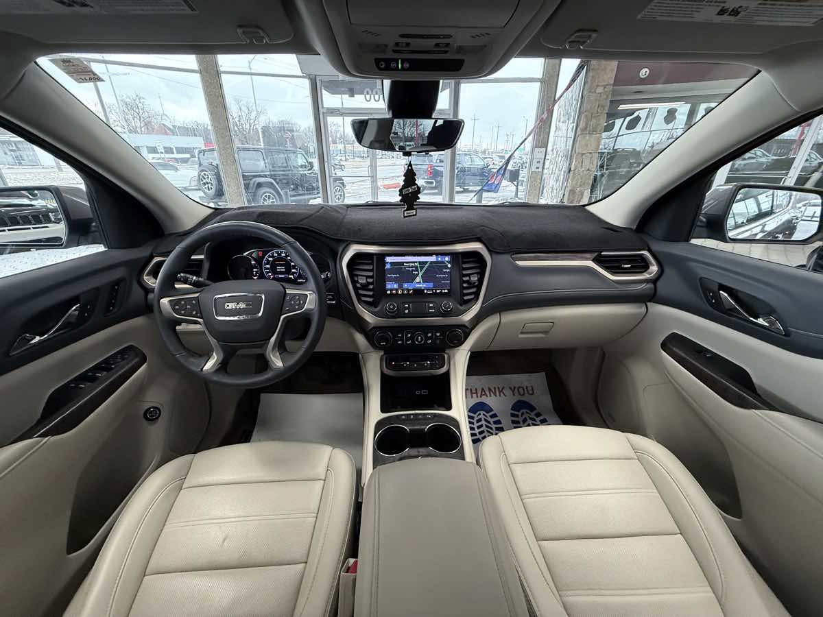 Used 2023 GMC Acadia Denali w/ Denali Ultimate Package image 42