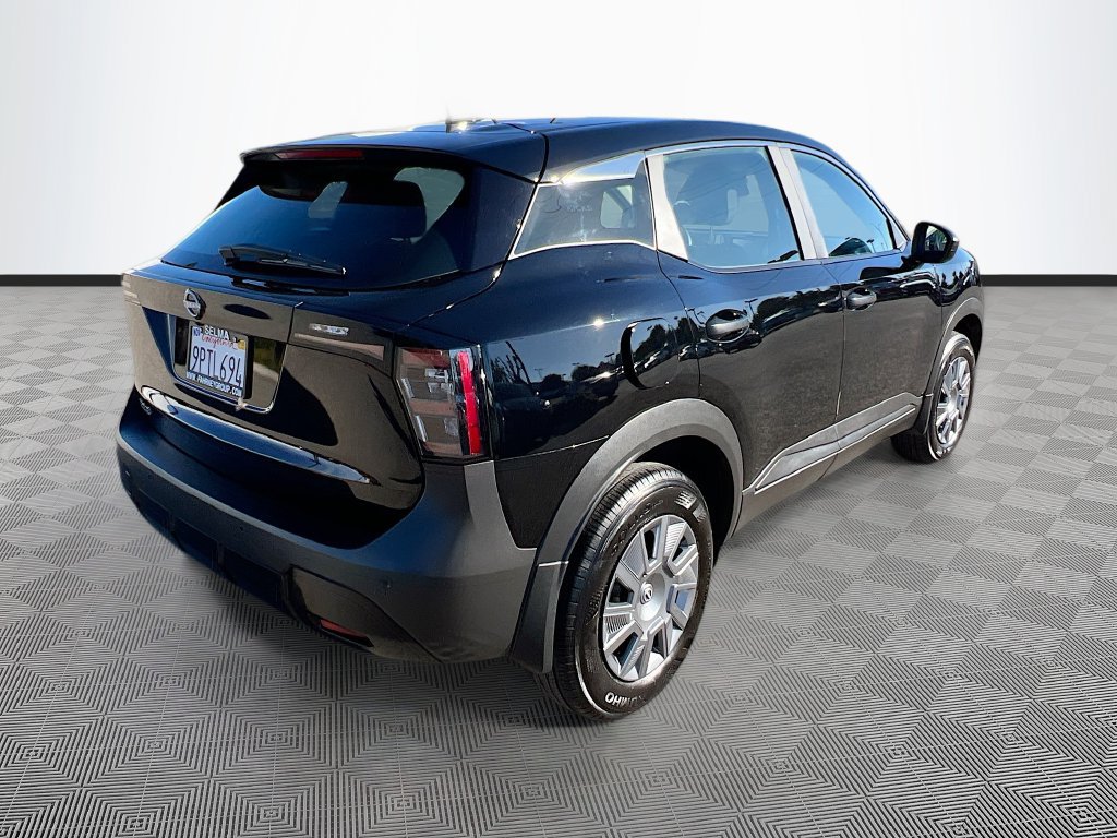 Used 2025 Nissan Kicks S FWD image 7