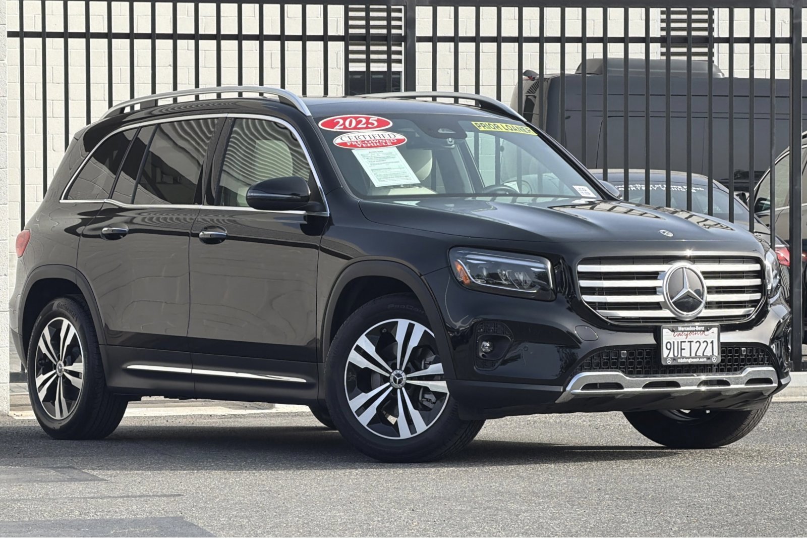 Certified 2025 Mercedes-Benz GLB 250 image 2
